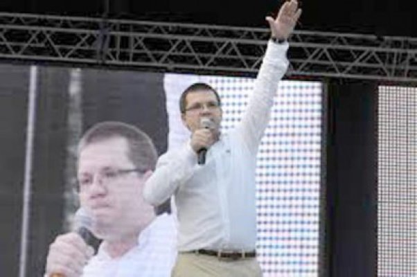Mihail Neamţu profeţeşte coagularea 